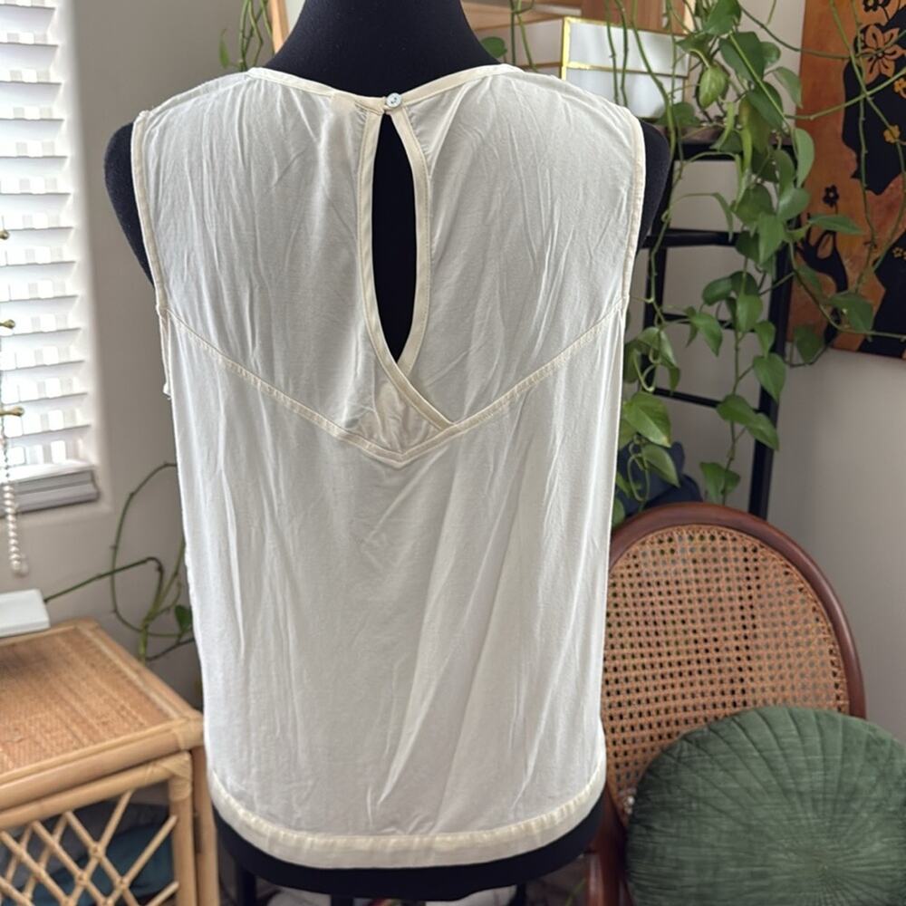 Tiny Anthropologie Ivory Cream Embroidered Crochet Detail Boho Tank Blouse Shirt - Picture 2 of 6
